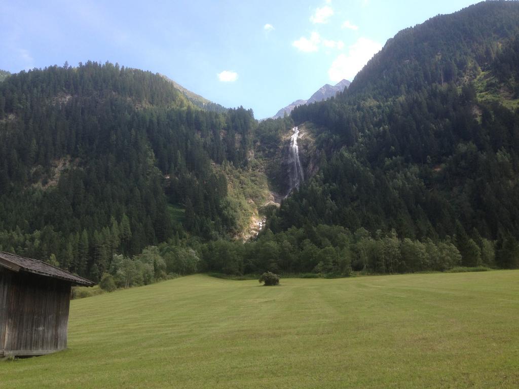 Appartements Fam. Gleinser Mirella Neustift im Stubaital Exterior photo